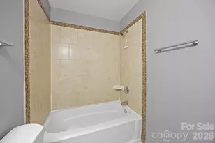 9300 Edgevale Dr, Charlotte, NC 28216 - Photo 9