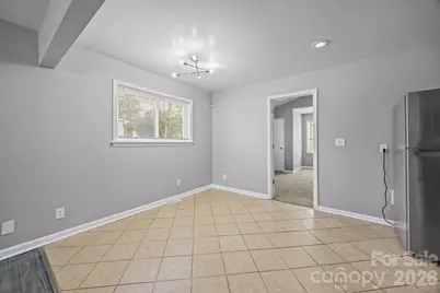 9300 Edgevale Drive, Charlotte, NC 28216 - Photo 5