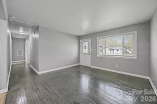 9300 Edgevale Dr, Charlotte, NC 28216 - Photo 3