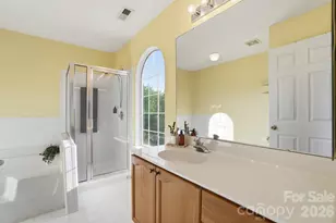 8721 Woodcock Ln, Charlotte, NC 28216 - Photo 17