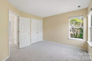 8721 Woodcock Ln, Charlotte, NC 28216 - Photo 23