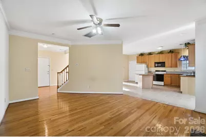 8721 Woodcock Lane, Charlotte, NC 28216 - Photo 5