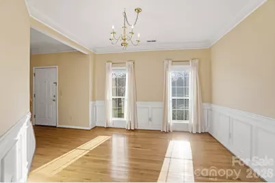 8721 Woodcock Lane, Charlotte, NC 28216 - Photo 13