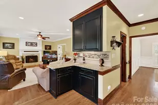 8715 Cahill Ln, Charlotte, NC 28277 - Photo 17