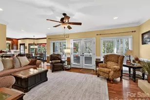 8715 Cahill Ln, Charlotte, NC 28277 - Photo 11