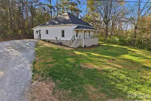 600 Linneys Mountain Rd, Taylorsville, NC 28681 - Photo 5