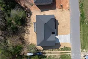 906 4th St NE, Conover, NC 28613 - Photo 41