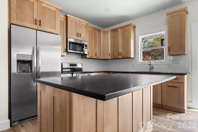 906 4th Street NE, Conover, NC 28613 - Photo 7