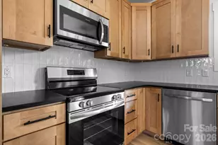 906 4th St NE, Conover, NC 28613 - Photo 11