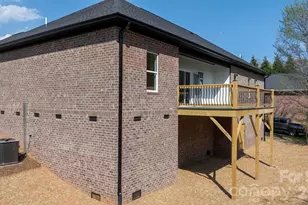 906 4th St NE, Conover, NC 28613 - Photo 33