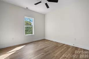 906 4th St NE, Conover, NC 28613 - Photo 25