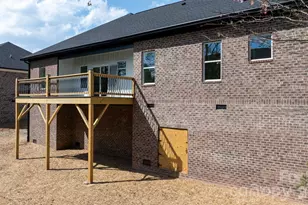 906 4th St NE, Conover, NC 28613 - Photo 35