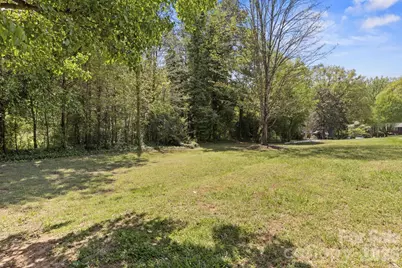 607 12th Avenue NE, Hickory, NC 28601 - Photo 27