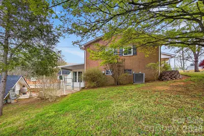 2174 Chester Avenue, Morganton, NC 28655 - Photo 7