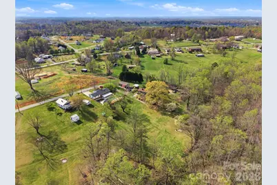 2174 Chester Avenue, Morganton, NC 28655 - Photo 35