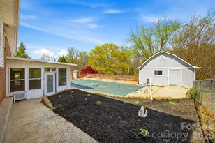 2174 Chester Ave, Morganton, NC 28655 - Photo 13