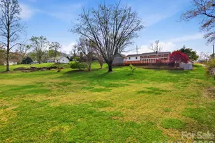 2174 Chester Ave, Morganton, NC 28655 - Photo 11