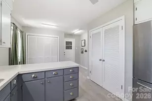 11715 Timber Ridge Rd, Charlotte, NC 28213 - Photo 15