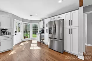 9011 Warbler Ct, Charlotte, NC 28210 - Photo 17