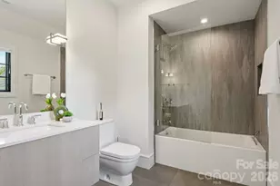 2103 Cortelyou Rd, Charlotte, NC 28211 - Photo 33