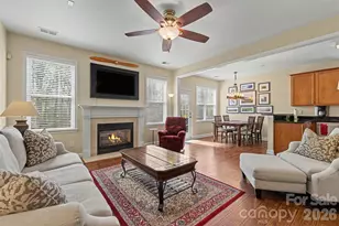 9460 Brighthaven Ln, Charlotte, NC 28214 - Photo 3