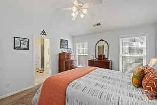 9460 Brighthaven Ln, Charlotte, NC 28214 - Photo 13