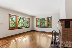 121 Wells St, Hendersonville, NC 28739 - Photo 7