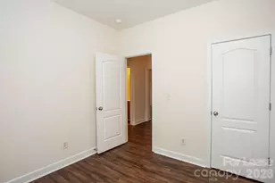 8602 Beaver Creek Dr, Charlotte, NC 28269 - Photo 15