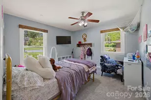906 Hemlock Dr NE, Lenoir, NC 28645 - Photo 27