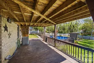 906 Hemlock Dr NE, Lenoir, NC 28645 - Photo 9