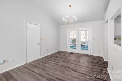 8826 Burnt Umber Drive, Charlotte, NC 28215 - Photo 9