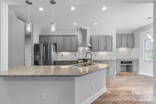 79 Mill Pond Way, Hendersonville, NC 28791 - Photo 3