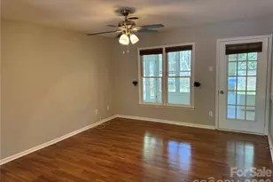 110 Ashleigh Ct, Fort Mill, SC 29715 - Photo 5