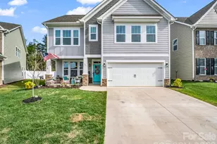 383 Fox Cove Rd, Hendersonville, NC 28792 - Photo 1
