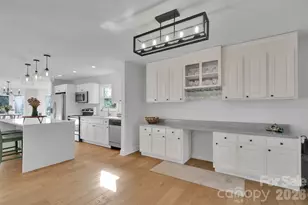 301 Hillandale Dr, Charlotte, NC 28270 - Photo 5