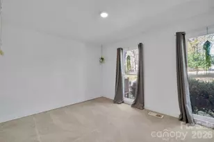 301 Hillandale Dr, Charlotte, NC 28270 - Photo 19