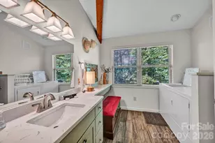 114 Deerwood Trl, Seven Devils, NC 28604 - Photo 17