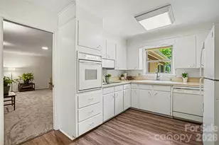 4316 Bellwood Ln, Charlotte, NC 28270 - Photo 11