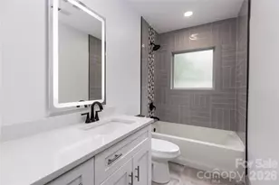 6721 Knightswood Dr, Charlotte, NC 28226 - Photo 5