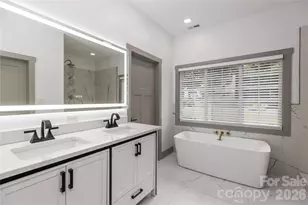 6721 Knightswood Dr, Charlotte, NC 28226 - Photo 9