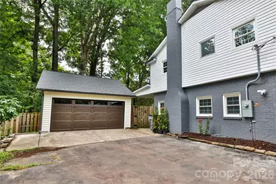 6721 Knightswood Drive, Charlotte, NC 28226 - Photo 21