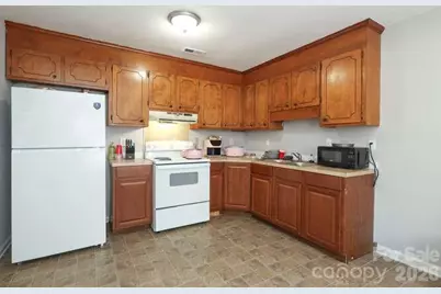 1401 W Mauney Avenue, Gastonia, NC 28052 - Photo 15