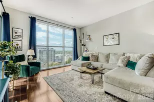 333 W Trade Street W, Charlotte, NC 28202 - Photo 7