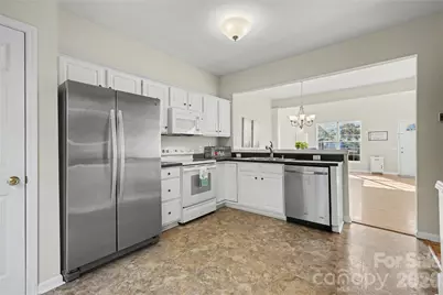 6930 Beverly Springs Drive, Charlotte, NC 28270 - Photo 5