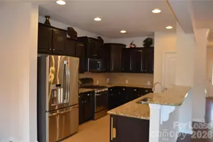 5230 Poplar Knoll Dr, Matthews, NC 28105 - Photo 5