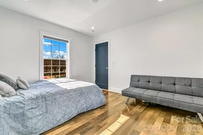 215 E Oakview Road, Asheville, NC 28806 - Photo 37