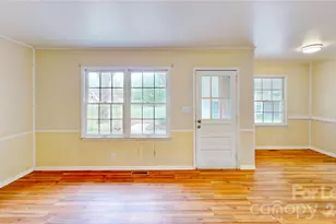 6821 View Way Dr, Charlotte, NC 28215 - Photo 21