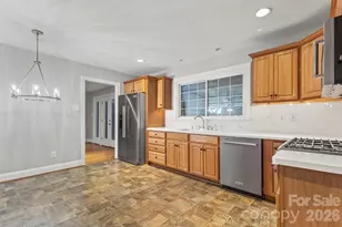 6116 Old Providence Rd, Charlotte, NC 28226 - Photo 15