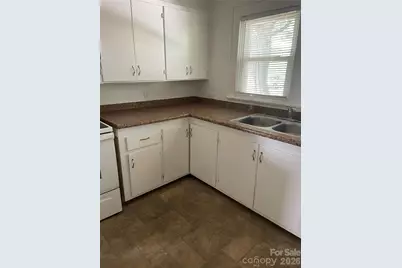 2040 Kannapolis Highway, Kannapolis, NC 28031 - Photo 11