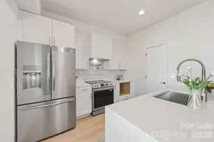 4122 Avalon Ave, Charlotte, NC 28208 - Photo 7